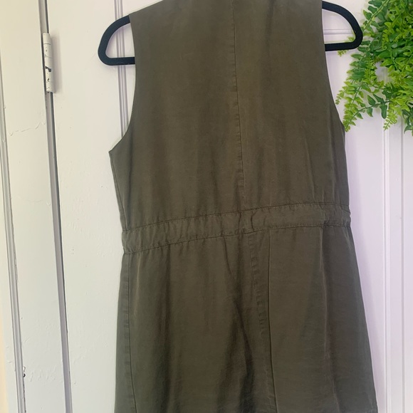 Green vest - Picture 6 of 6